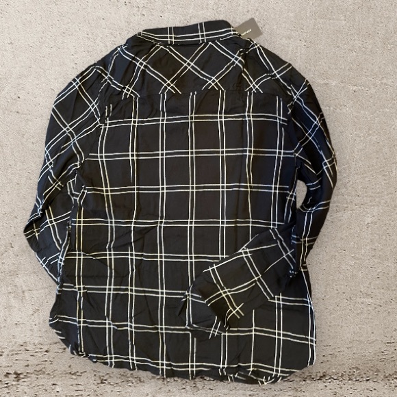 NWT Tommy Hilfiger Heritage Plaid Button Down Shirt Size Medium - Picture 3 of 5